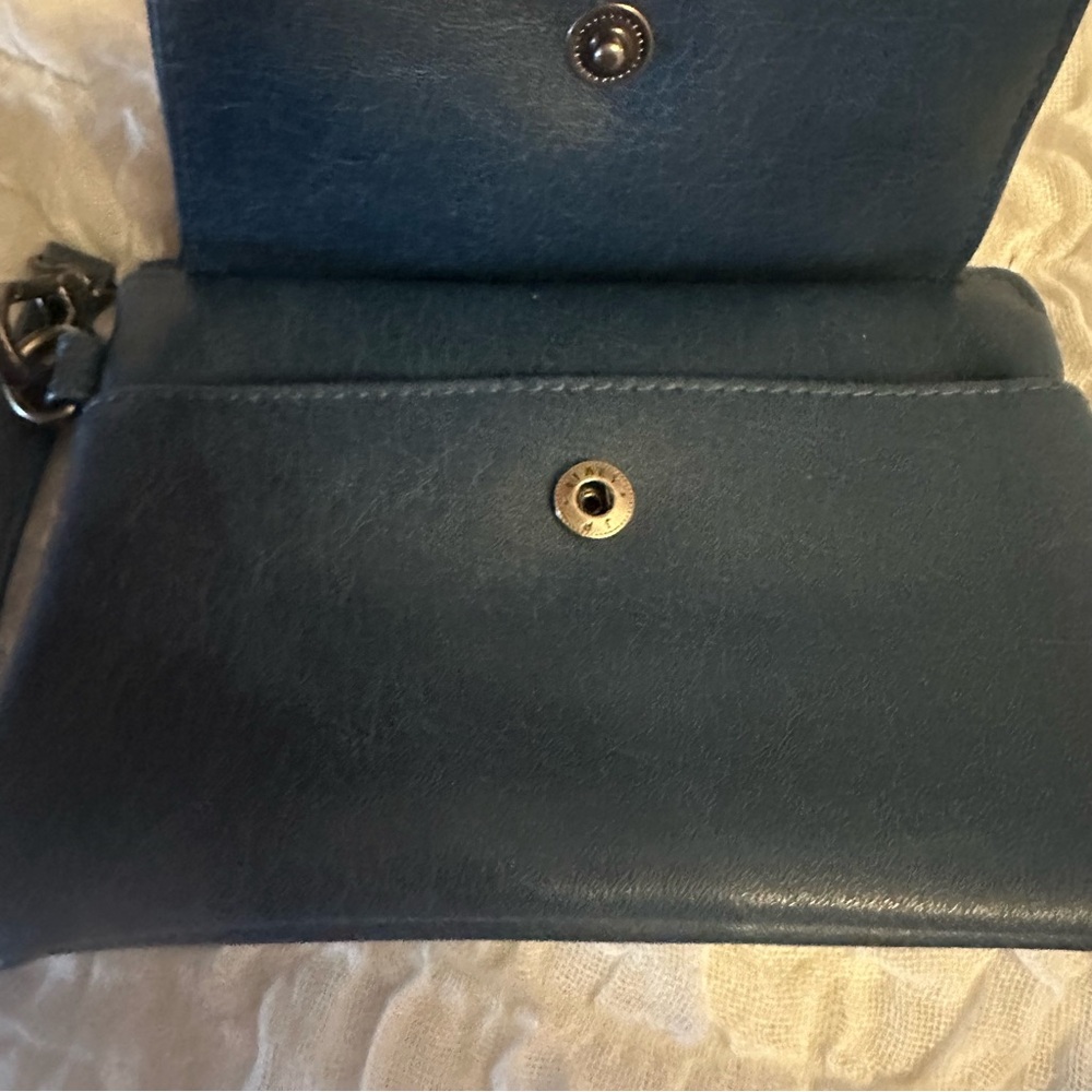 Matt & Nat Navy Vegan Leather Wristlet - Picture 7 of 11